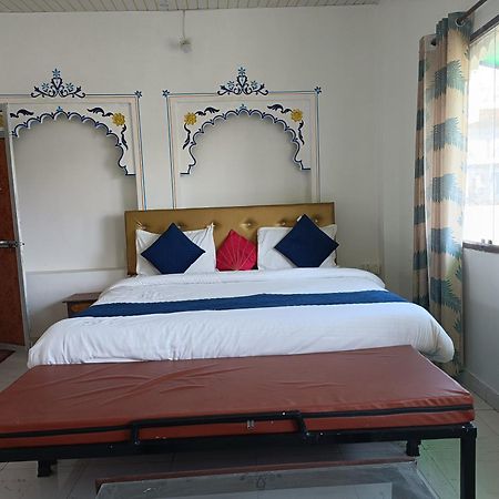 The Hostel Crown Удайпур Номер фото